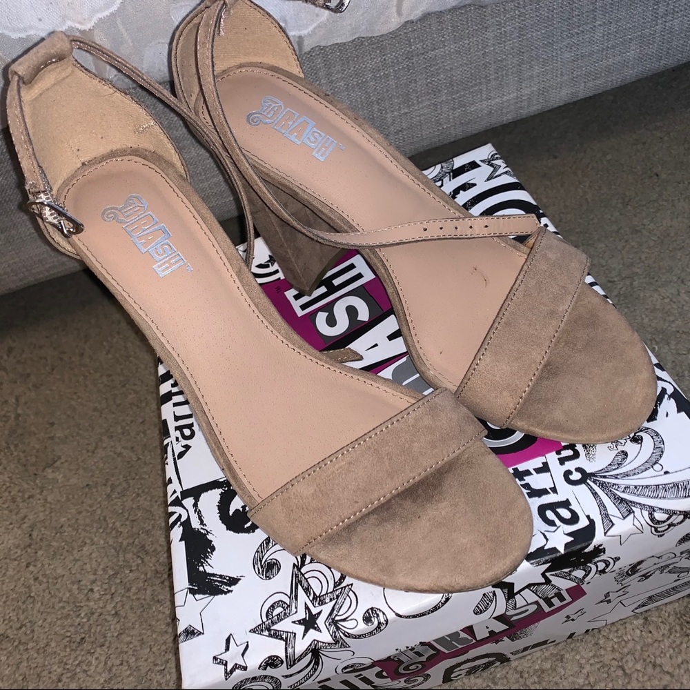 Only worn once!! Brash nude heels size 8